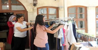 Belediyeden 7 Bin 500 Fakir Aileye 140 Bin Parça Giysi