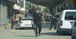 Çocukların Kavgasına Büyükler Katıldı Ortalık Karıştı