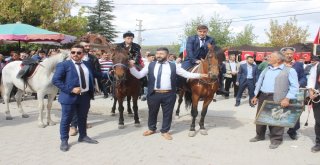 Tavşanlıda Göç Şenliği Gibi Sünnet Töreni