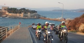 Motosiklet Tutkunları Kuşadasında Buluştu