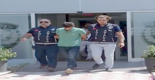 Antalyada İranlı Turisti Dolandıran Zanlı Tutuklandı