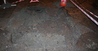 Kadıköyde Yol Çöktü