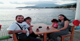 Eşini 8 Yerinden Bıçaklayarak Öldürdü