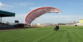 Mardinde Yamaç Paraşütü Eğitimleri Verilmeye Başlandı