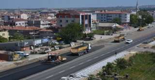 Edirne Caddesinin Yarısı Tamam Sıra Diğer Yarısında
