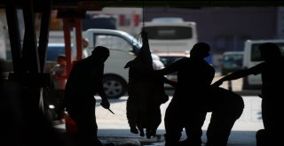 Bursada Kurban Kesim Yerleri Doldu, Taştı