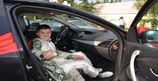 Başkan Kocanın Makam Aracı, Down Sendromlu Genç İçin Sünnet Arabası Oldu