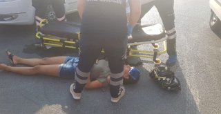 Evin Duvarına Çarpan Sürücü Aracını Bırakıp Kaçtı