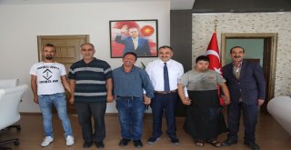 Başkan Cabbar Özel Esnaflar İle Bayramlaştı