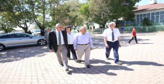 Başkan Memduh Büyükkılıç Öğrencilerle Öğle Yemeğinde Buluştu