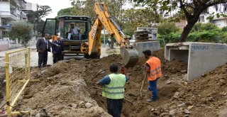Yağmursuyu Ve Doğalgaz Çalışmaları Devam Ediyor