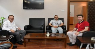 Başkan Şahin, Go-Kart Kazasında Yaralanan Öğrenci Hakkında Bilgi Aldı