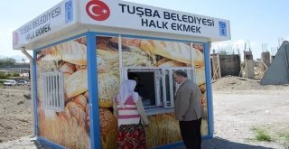 Tuşba Belediyesinden ‘Dolara İnat Halka Ucuz Ekmek