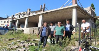 Paralarını Alamayan İşçiler Yetkililerden Yardım İstedi