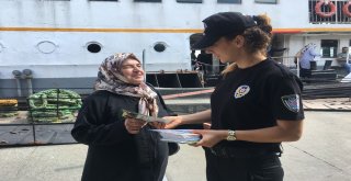 Polisten Vatandaşlara Broşürlü Bilgilendirme