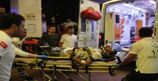 Otomobiller Çarpıştı: 7 Yaralı