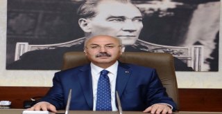Vali Köşger; “Gazetecilik, Dinamik Ve Fedakarlık İsteyen Mesleklerin Başında Gelmektedir”