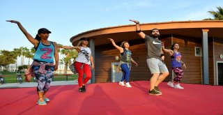 Mersin Sahillerinde Zumba