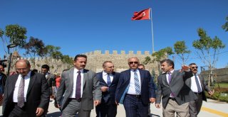 Erzurum Kalesi Gün Yüzüne Çıkıyor