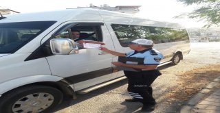 Zabıtalar Okul Servislerini Denetliyor