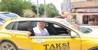 Evden Kaçan 14 Yaşındaki Kızı Taksici Ailesine Teslim Etti