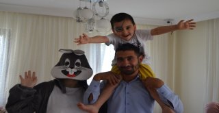 Ak Partili Gençler ‘Sevgi Evlerini Ziyaret Etti