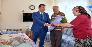 Müdür Bilgeden Bayram Öncesi Asırlık Çınarlara Ziyaret