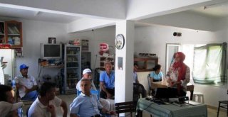 Çiftçiler Domates Güvesi Hakkında Bilgilendirildi