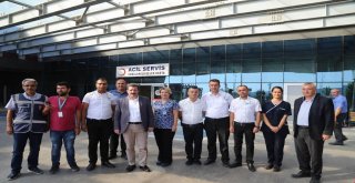 Vali Tavlı, Mehmet Akif Ersoy Devlet Hastanesinde Vatandaşlarla Bayramlaştı