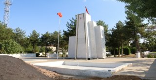 Kara Şehitliğinde Peyzaj Çalışmaları Başladı