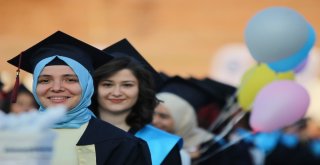 Esogü Mezunlarını Geleceğe Uğurladı