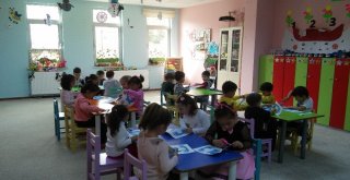 Nezaket Okulunda Drama Eşliğinde Konuşma Ve Dinleme Adabı Eğitimi